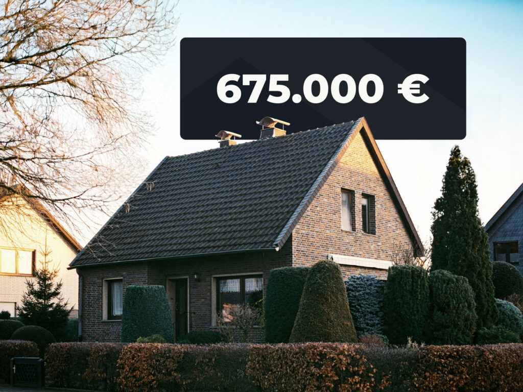 Immobiliengutachter bewerten Einfamilienhaus in Mannheim.